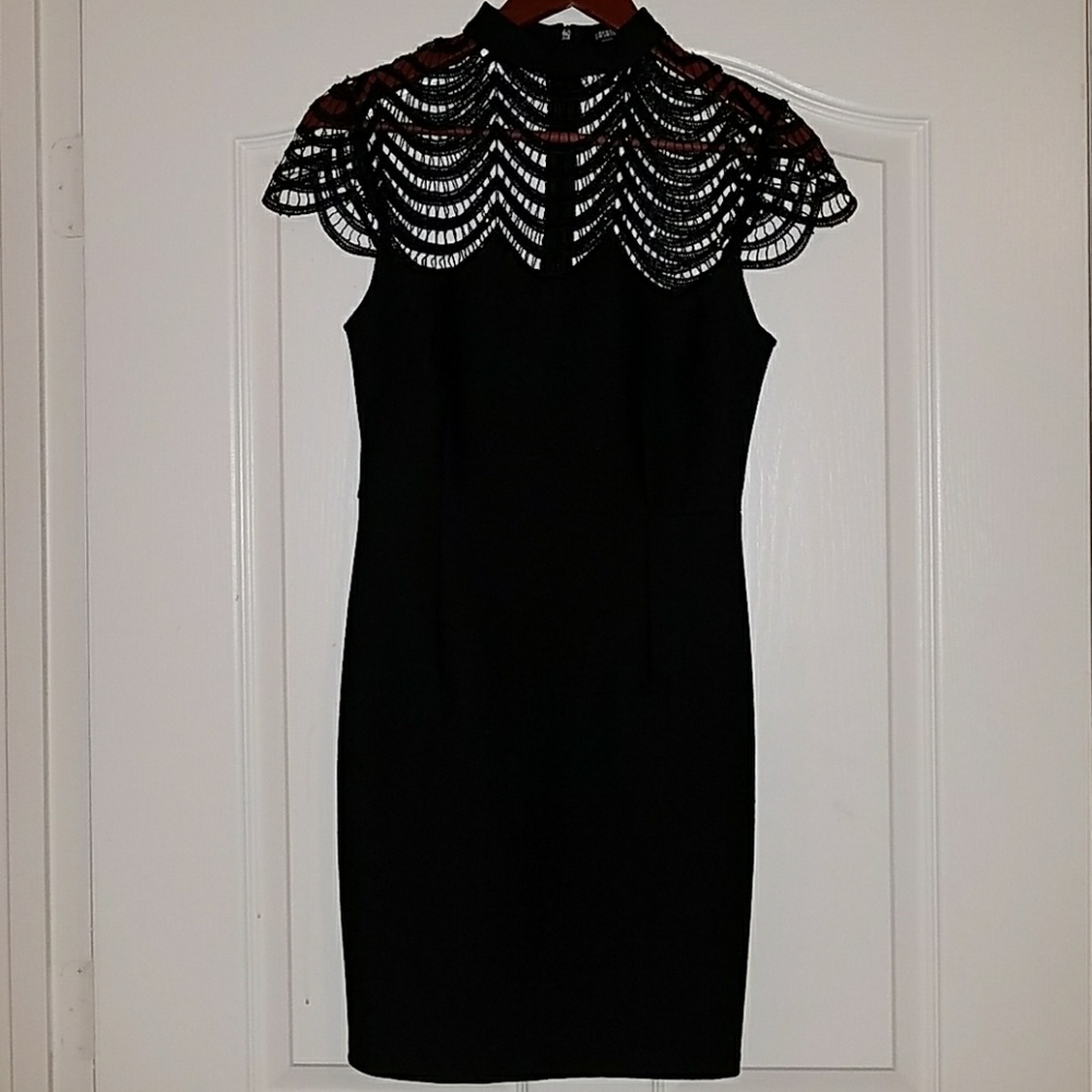Black Detailed Shoulder Dress
